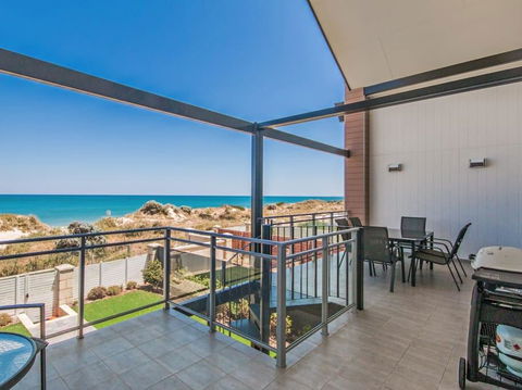 Surf And Sun In Silver Sands - Tourism Townsville 0