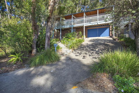 Surfers Ave 17 Narrawallee - Tourism Townsville 1