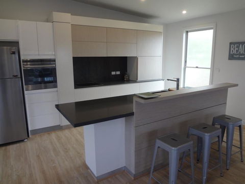Surfmist - Tourism Townsville 1