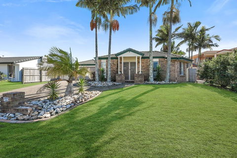 Sweetbrush Place - Tourism Townsville 1