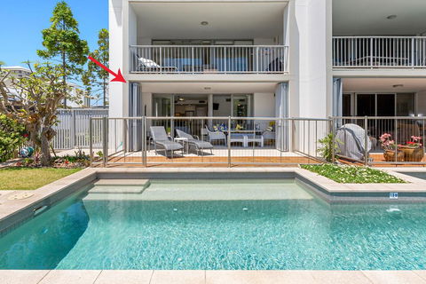 SWIM UP DRIFT APARTMENT 12 South - Tourism Townsville 0