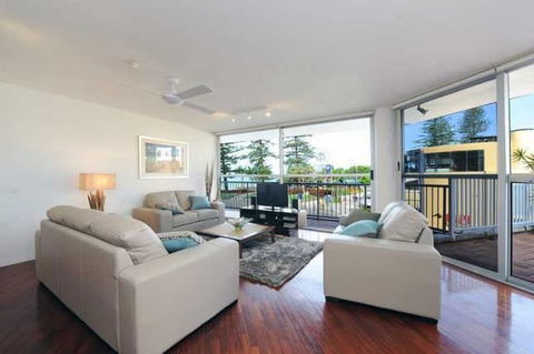 Syrenuse Apartments - Tourism Townsville 1