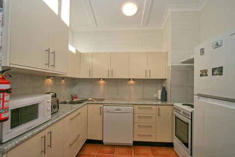 Tanderra 16/28 Park Road - Tourism Townsville 2