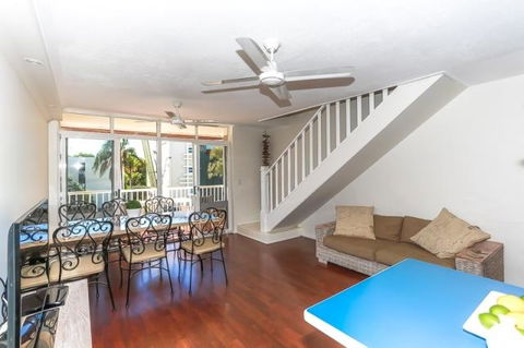 Taranaki Apartment - Tourism Townsville 2
