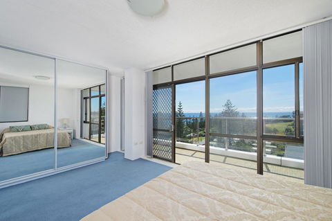 Tasman Towers 22, 3 Munster Street - Tourism Townsville 1
