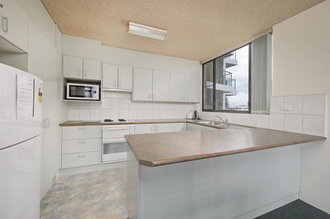 Tasman Towers 5 3 Munster Street - Tourism Townsville 3