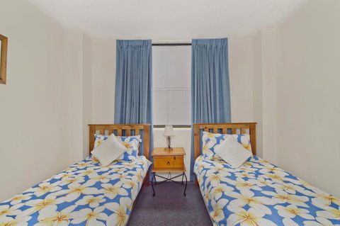 Tasman Towers 9, 3 Munster Street - Tourism Townsville 3