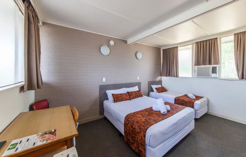 The Australian Hotel Murgon - Tourism Townsville 2