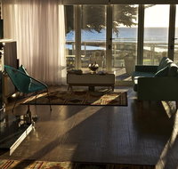 Penguin Beachfront Apartments - Tourism Townsville