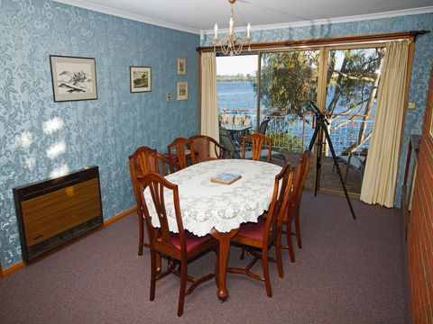 Derwent Retreat - Tourism Townsville 13