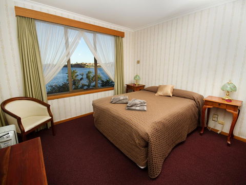 Derwent Retreat - Tourism Townsville 6