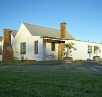 Buttons Cottage - Tourism Townsville