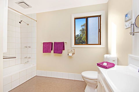Naivasha Cottage - Tourism Townsville 11