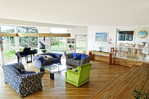 Diamond Island Resort - Tourism Townsville 1