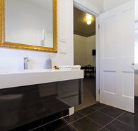 Deloraine Hotel - Tourism Townsville