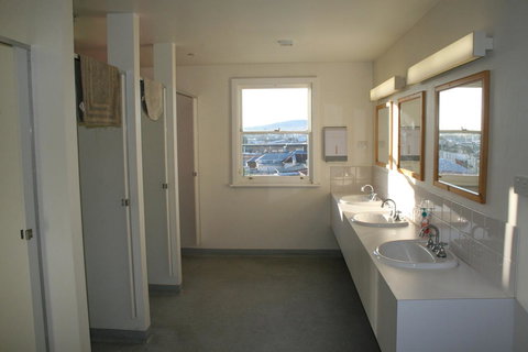 Arthouse Hostel - Tourism Townsville 35