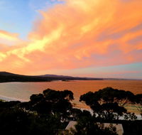 DOLPHIN LOOKOUT COTTAGE - amazing views of the Bay of Fires - Tourism Townsville
