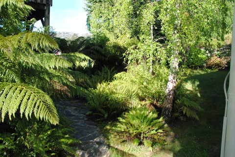 The Wombat Cottage - Tourism Townsville 4