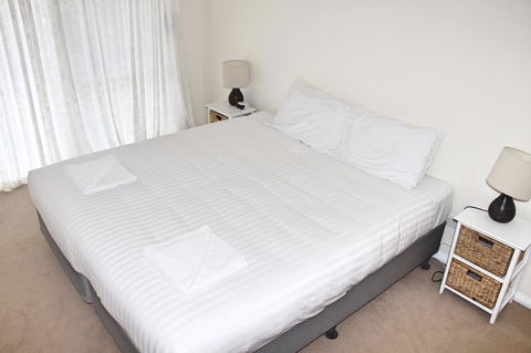 Seaview Apartment - Tourism Townsville 3