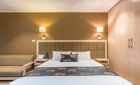 The Waverley International Hotel - Tourism Townsville 12