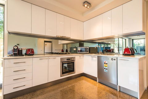 The Waverley International Hotel - Tourism Townsville 31