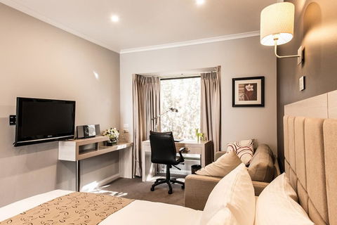The Waverley International Hotel - Tourism Townsville 20