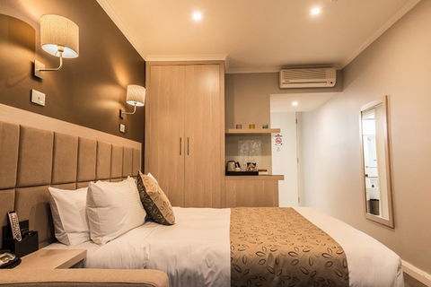 The Waverley International Hotel - Tourism Townsville 18