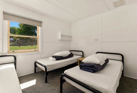 Bright Riverside Holiday Park - Tourism Townsville 1