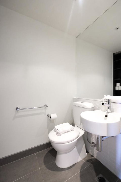 Mono Apartments On Franklin Street - Tourism Townsville 11