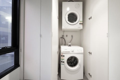 Mono Apartments On Franklin Street - Tourism Townsville 9