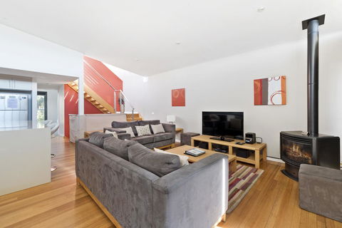 Apollo Bay Cottages - Tourism Townsville 12