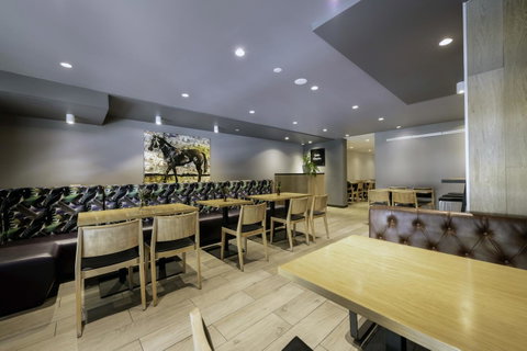 Brady Hotels Central Melbourne - Tourism Townsville 15