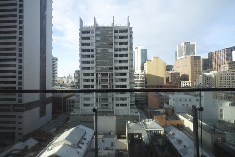 Mono Apartments On La Trobe Street - Tourism Townsville 17