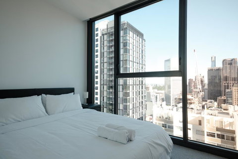 Mono Apartments On La Trobe Street - Tourism Townsville 3