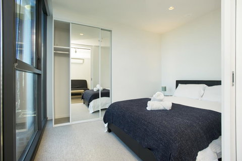 Mono Apartments On La Trobe Street - Tourism Townsville 14