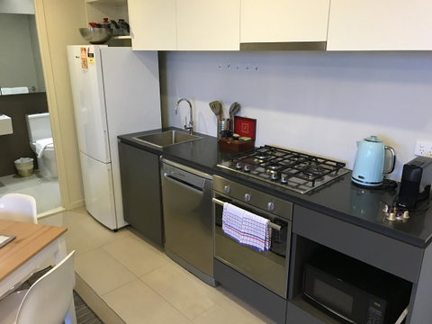 Winston Apartments - Tourism Townsville 16