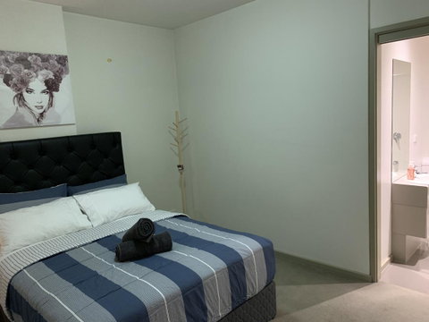 City Lifestyle Accommodation - Tourism Townsville 9