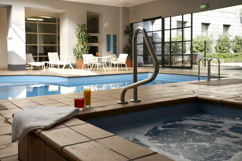 Grand Hotel Melbourne - Tourism Townsville 5