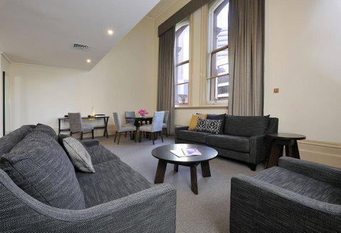 Grand Hotel Melbourne - Tourism Townsville 17