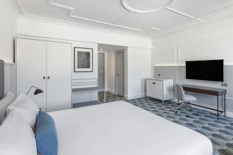 The Savoy Hotel On Little Collins Melbourne - Tourism Townsville 15