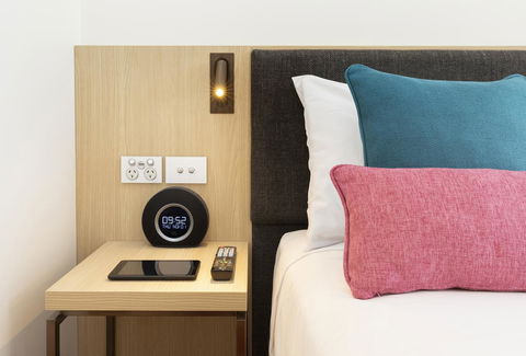 Ibis Melbourne Central - Tourism Townsville 0