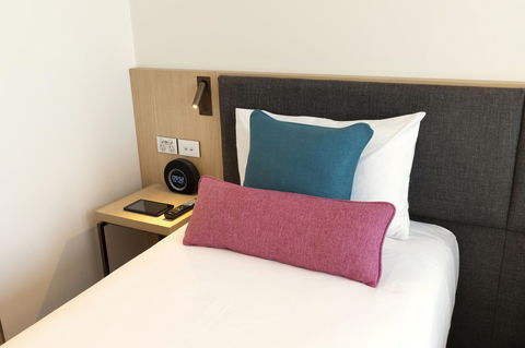 Ibis Melbourne Central - Tourism Townsville 9