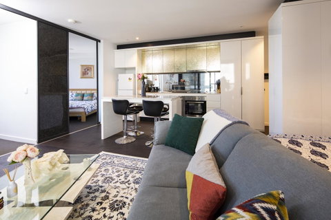 UrbanSuite Melbourne Cozy Apartment å°”æœ¬ åŸŽå¸‚ç²¾é€‰é…’åº—ä½å®¿ - Tourism Townsville 17