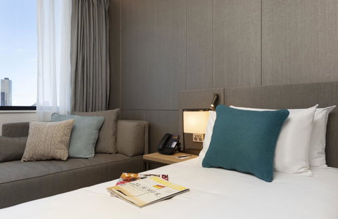 Novotel Melbourne Central - Tourism Townsville 3