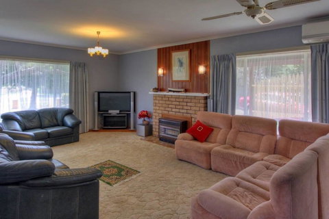 Jacaranda House - Tourism Townsville 1