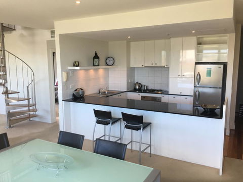 Geelong Waterfront Penthouse Apartment - Tourism Townsville 11