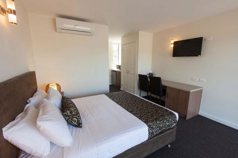 Bay Motel Safety Beach - Tourism Townsville 8