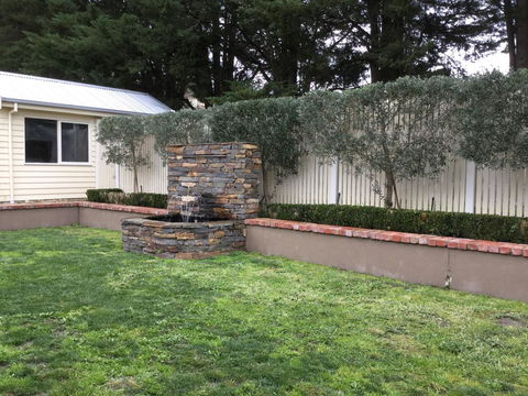 Lovely 5BR Full House In Glen Waverley, Walk To Train, Bus & Shops - Tourism Townsville 17