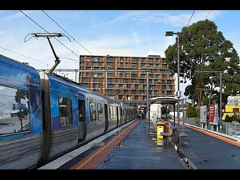 Lovely 5BR Full House In Glen Waverley, Walk To Train, Bus & Shops - Tourism Townsville 18