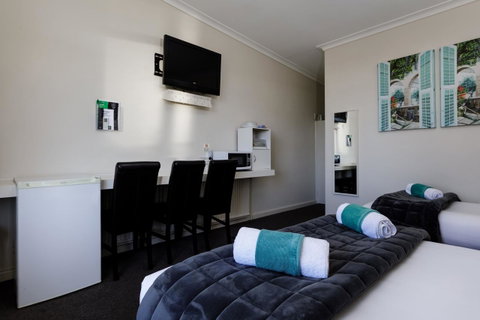 Bendigo Oval Motel - Tourism Townsville 10